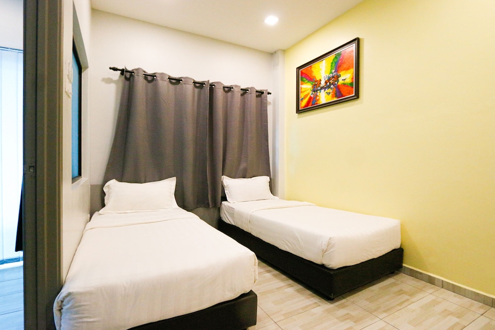 Swing & Pillows at Travelland Hotel, Ipoh 28/99