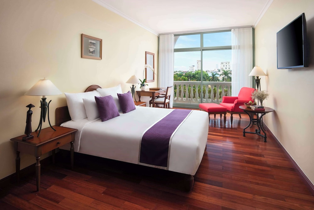 Avani Hai Phong Harbour View Hotel 18/50