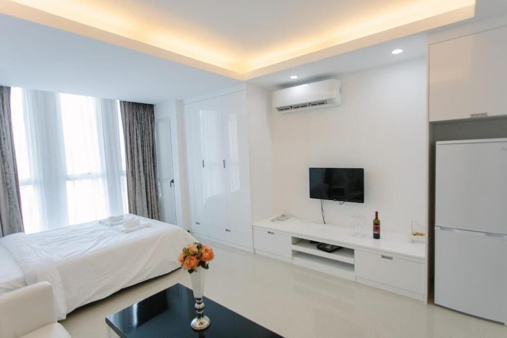 Ca&Sa Service Apartment 24/50