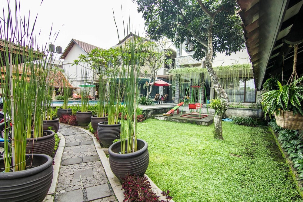 Hotel Sriti 52/57