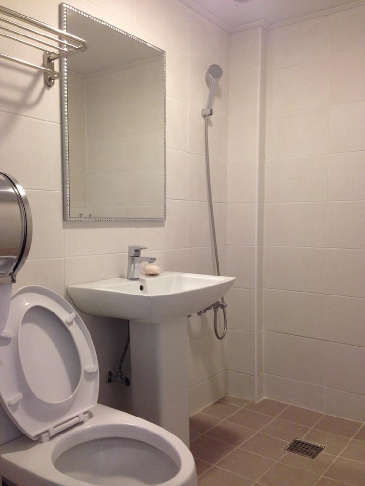 Jeju R Hotel Guest House Hostel 59/60