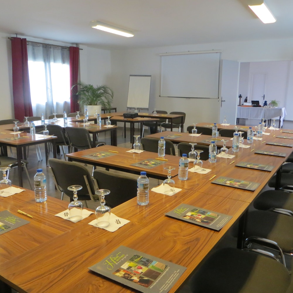 Brit Hotel Hermes 29/42