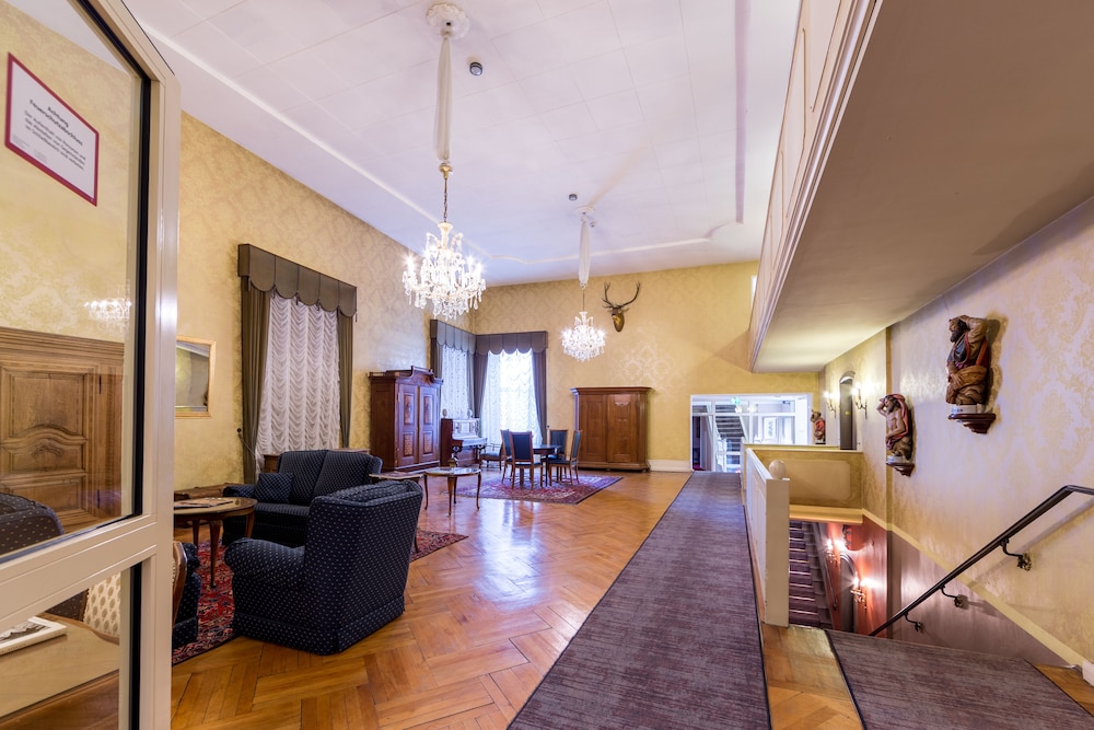 Hotel Goldener Hirsch 35/50