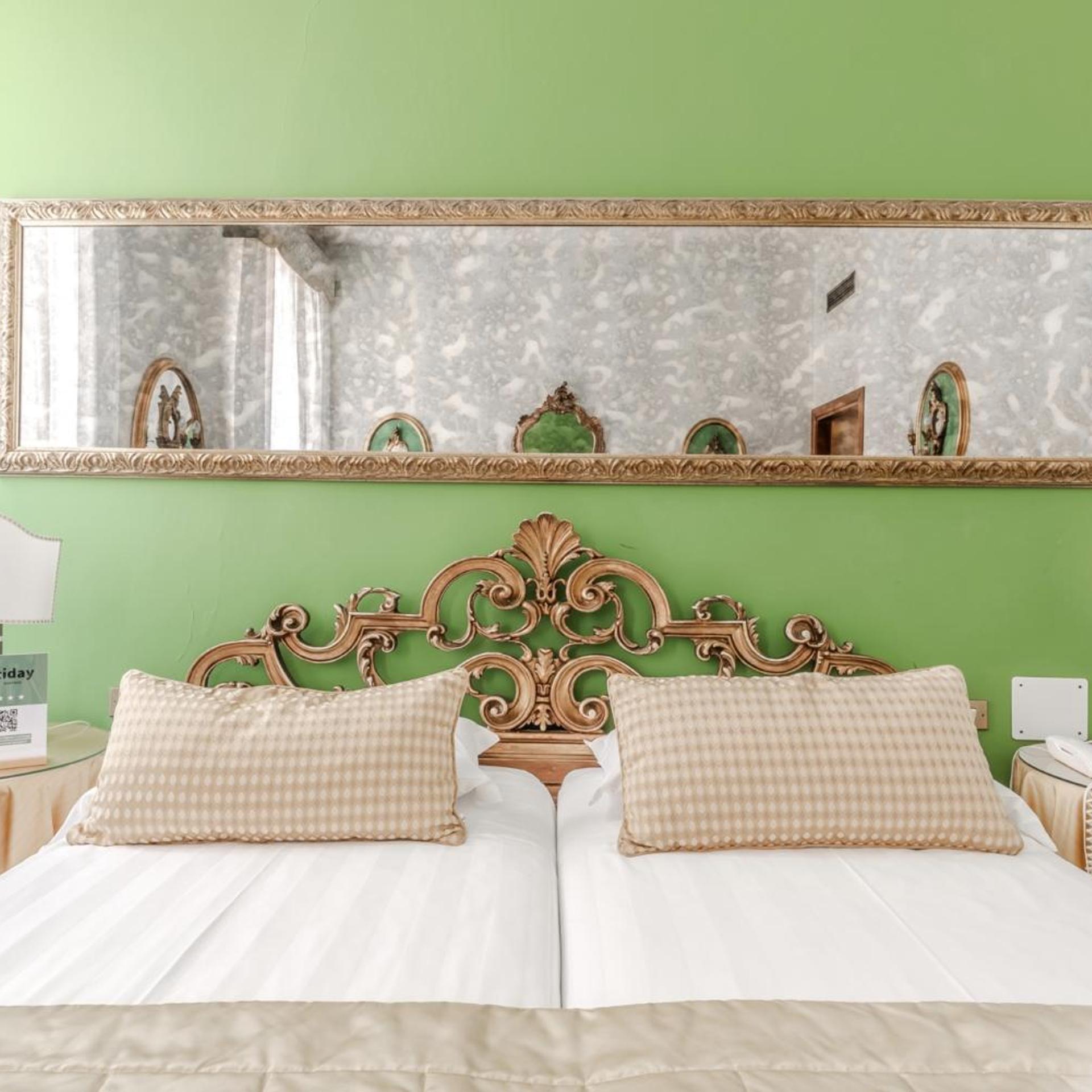 HOTIDAY Room Collection - Venezia Santa Lucia 2/50