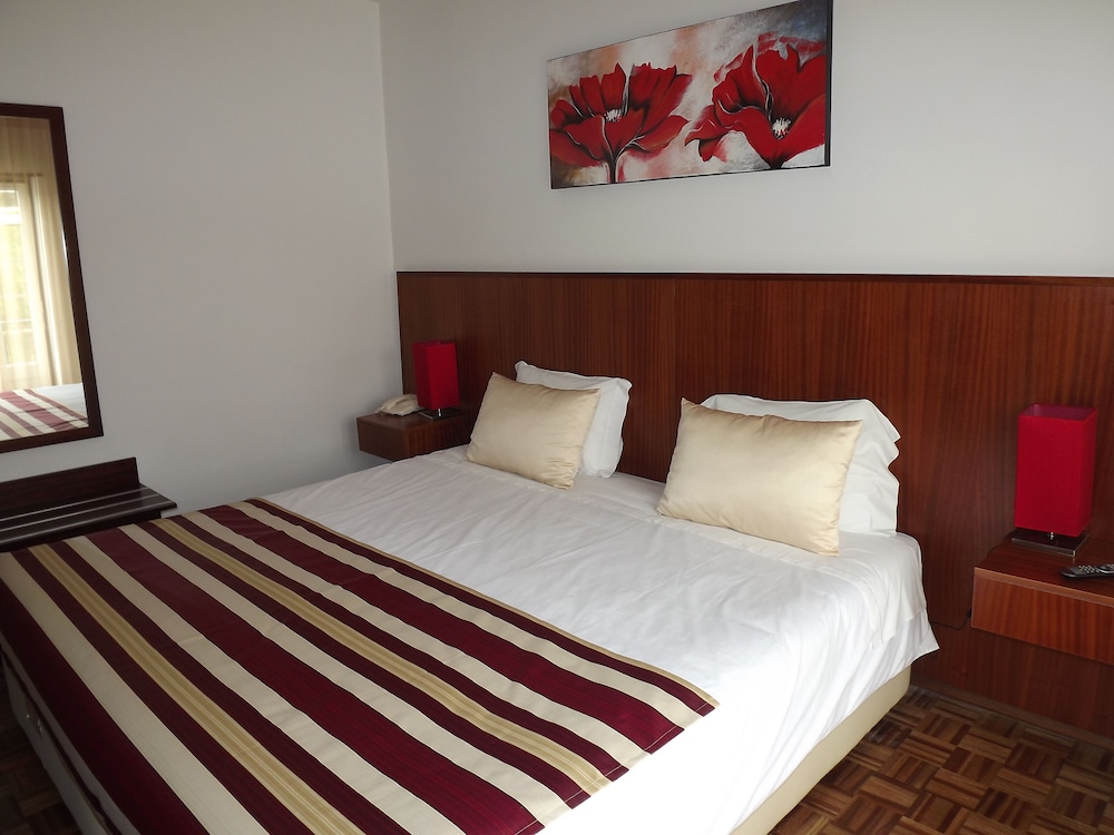 HOTEL LOURO 32/69