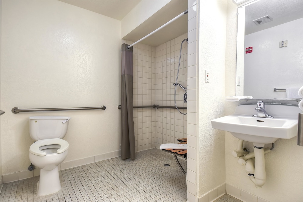 Motel6 San Diego Hotel Circle Mission Valley 21/61