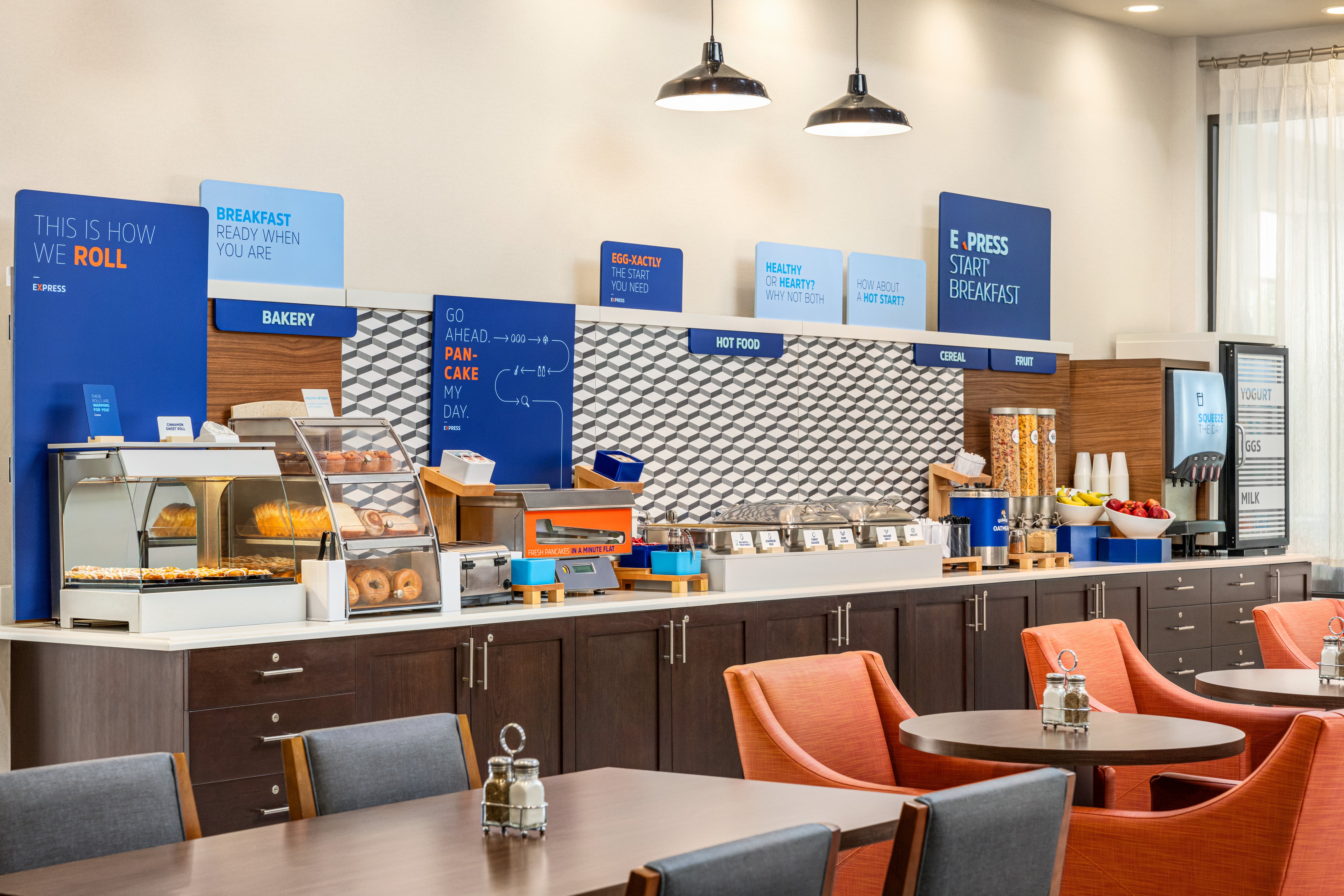 Holiday Inn Express And Suites Indianapolis W Airport Area 48/65