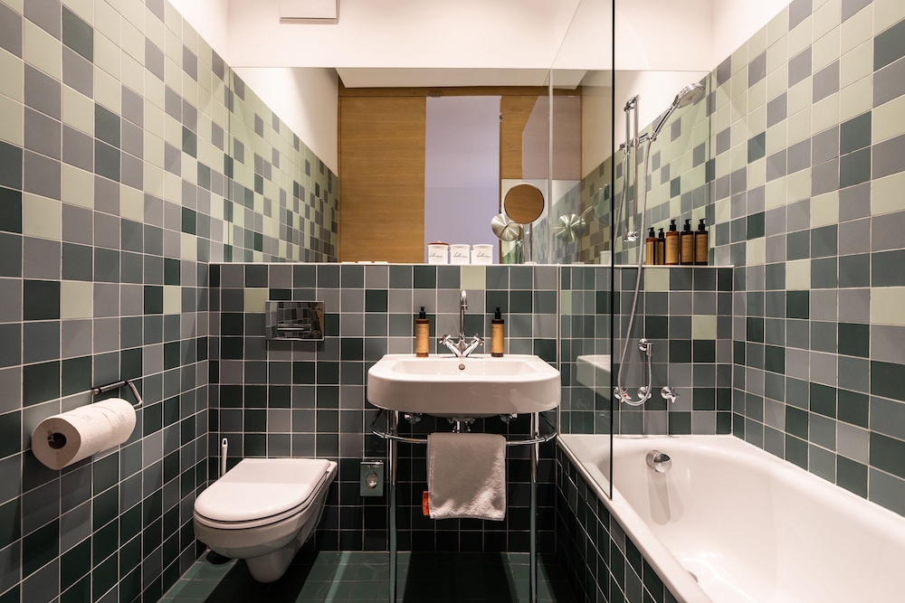 Hollmann Beletage Design and Boutique 62/62