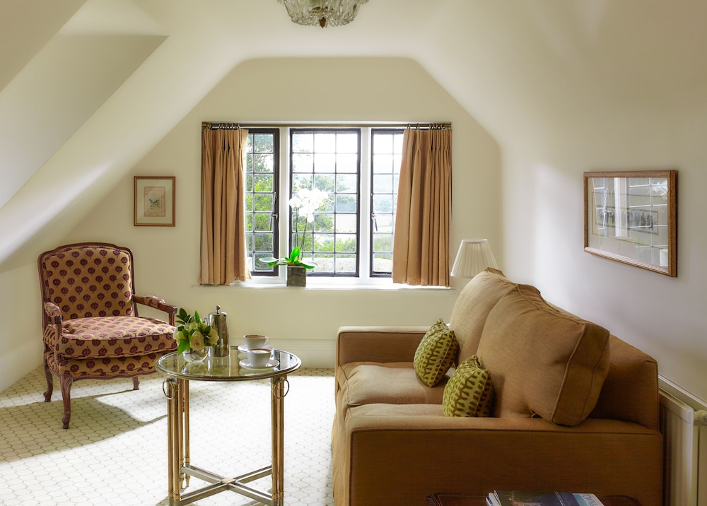 Danesfield House 26/50
