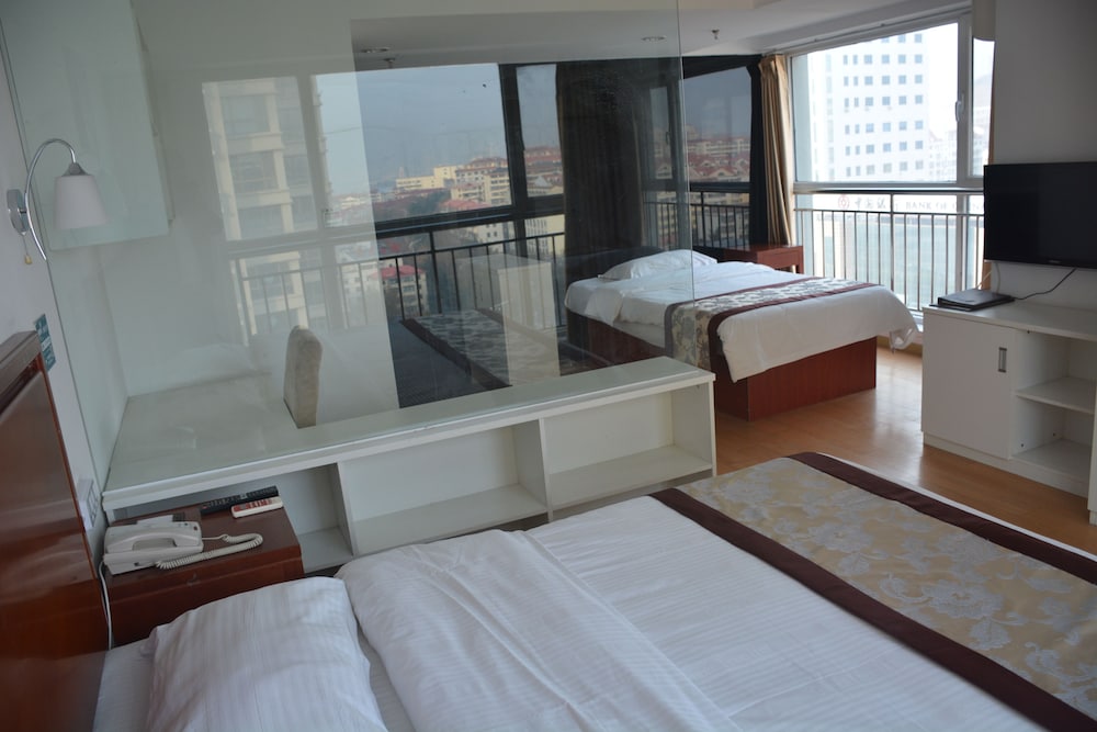 GreenTree Inn Weihai Huancui District Liugong Island Wharf Qingdao North Road Express Hotel 16/45