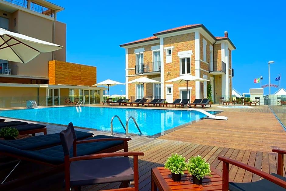 Hotel Capanni 4/33