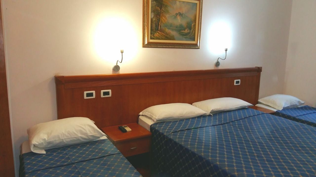 Basic, Triple, 1 Single and 1 Bunk Bed، Sun Moon 6/9