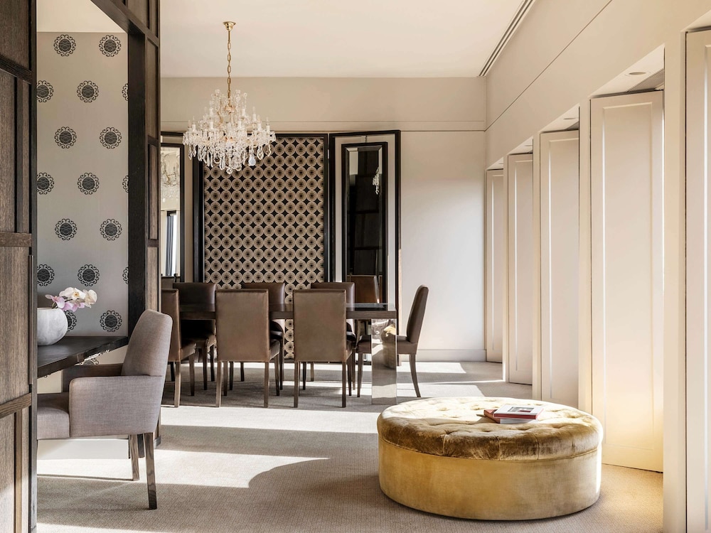 Sofitel Melbourne On Collins 62/75