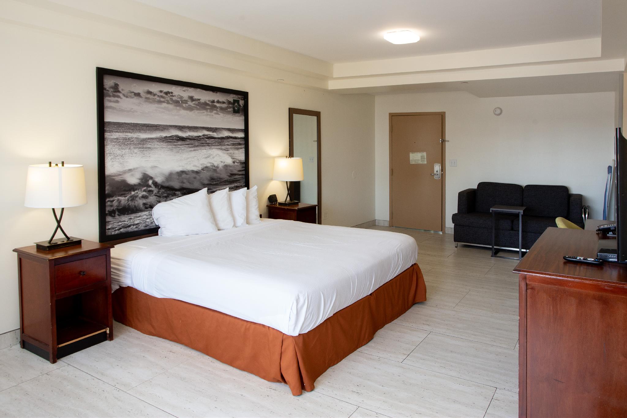 Room, King Bed, Sky View, Sofa