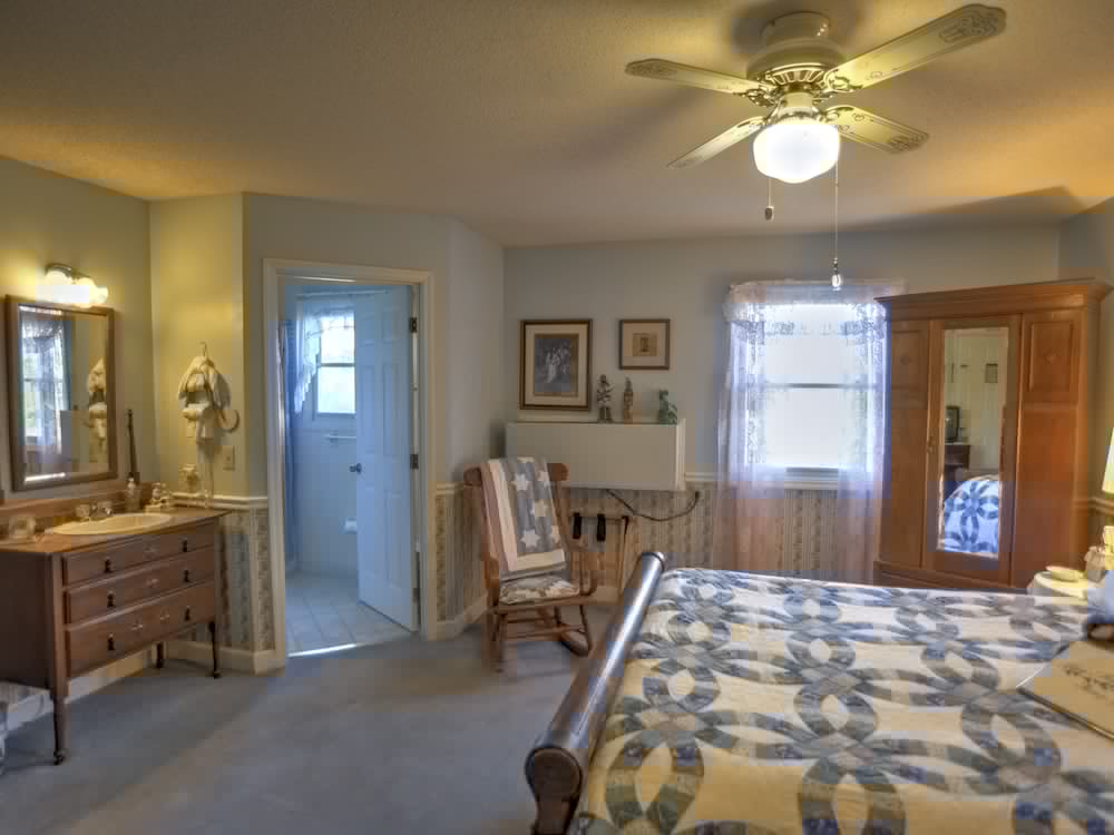 Blue Mountain Mist Country Inn 21/63
