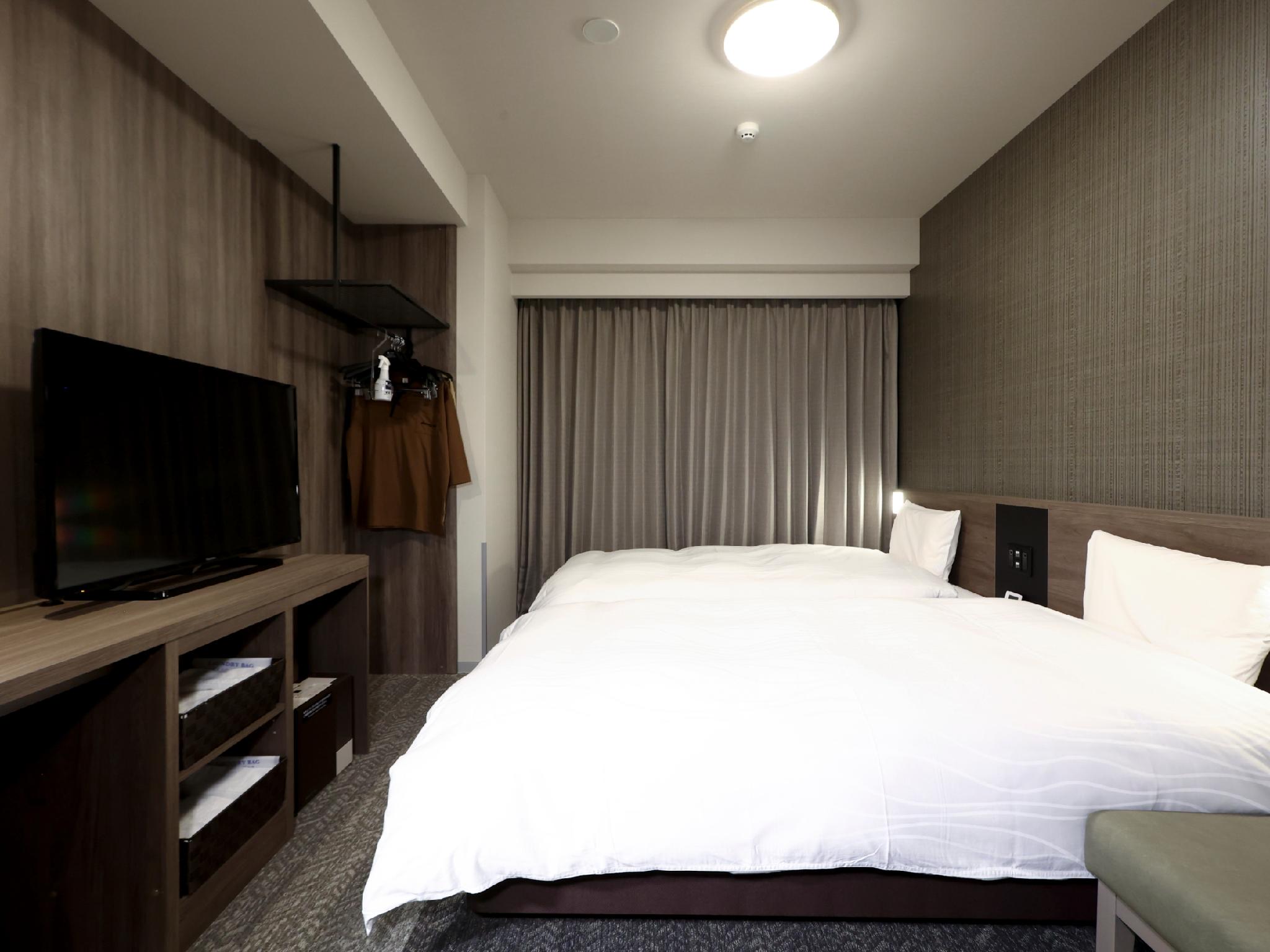 Moderate Twin Room - Non-Smoking