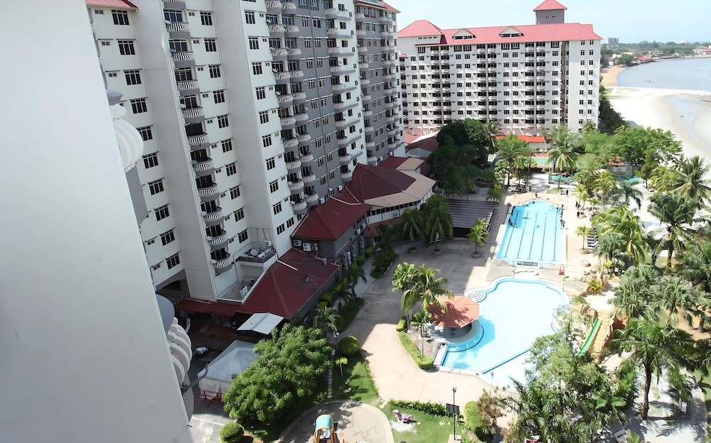 Glory Beach Resort 2/68