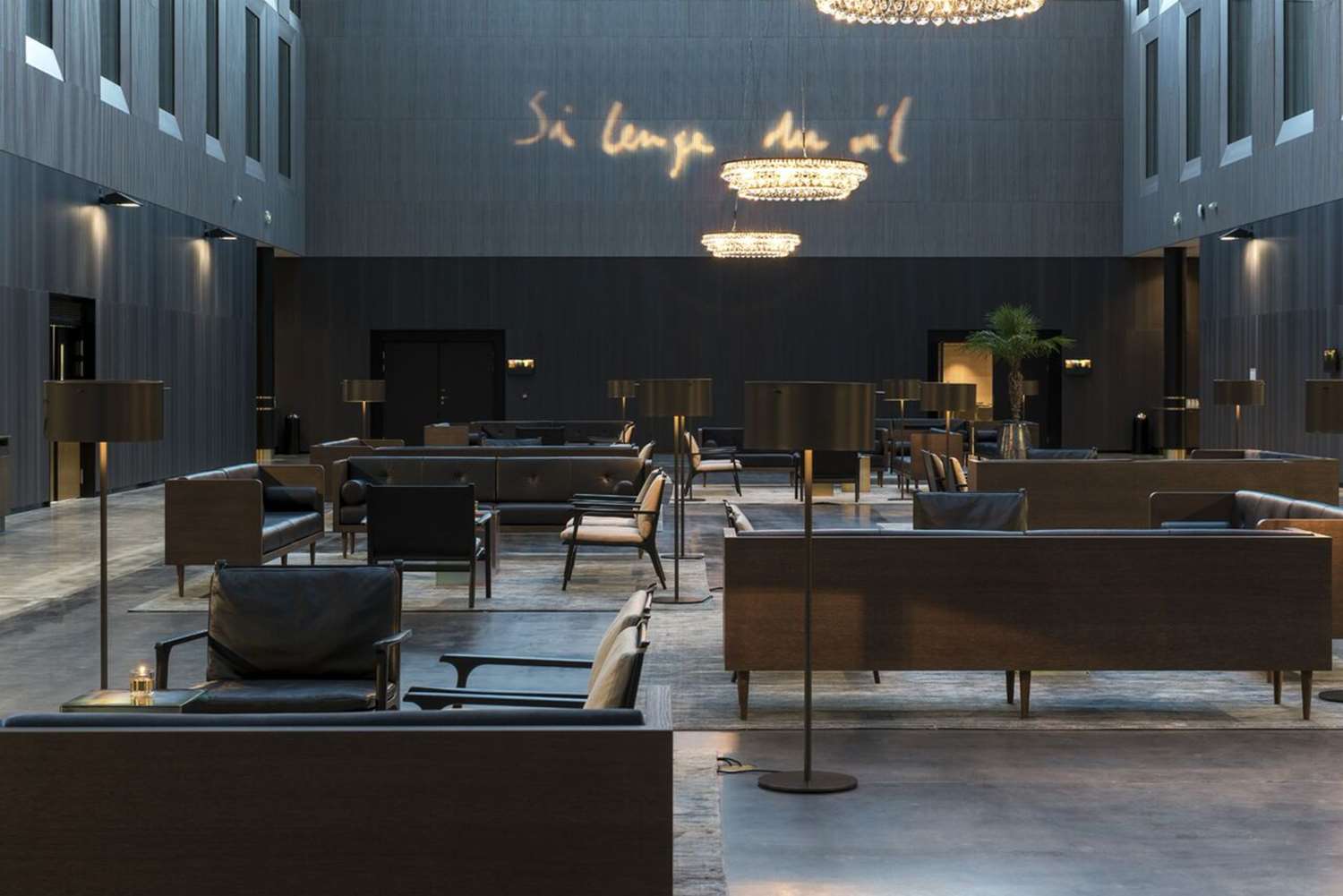 CLARION HOTEL AIR 20/35