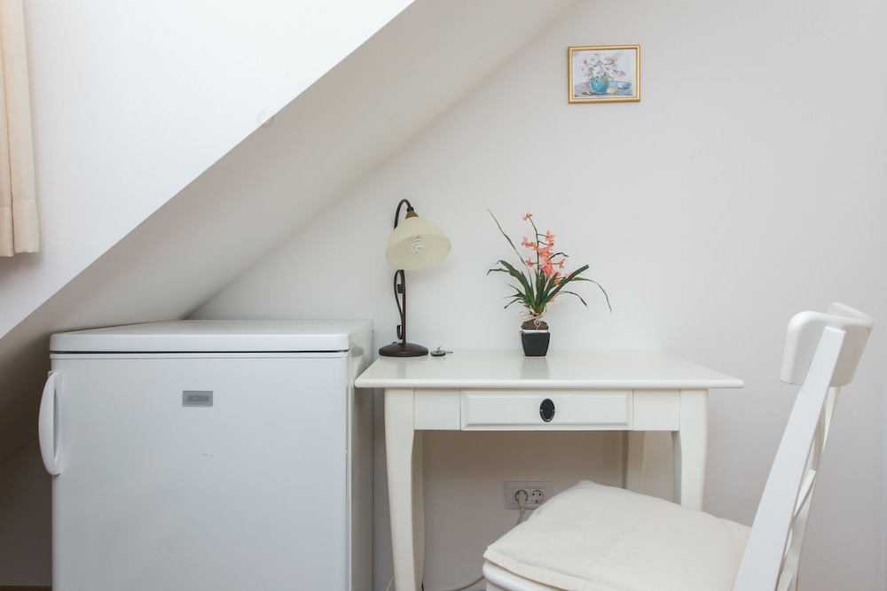 Lumin guesthouse 7/50
