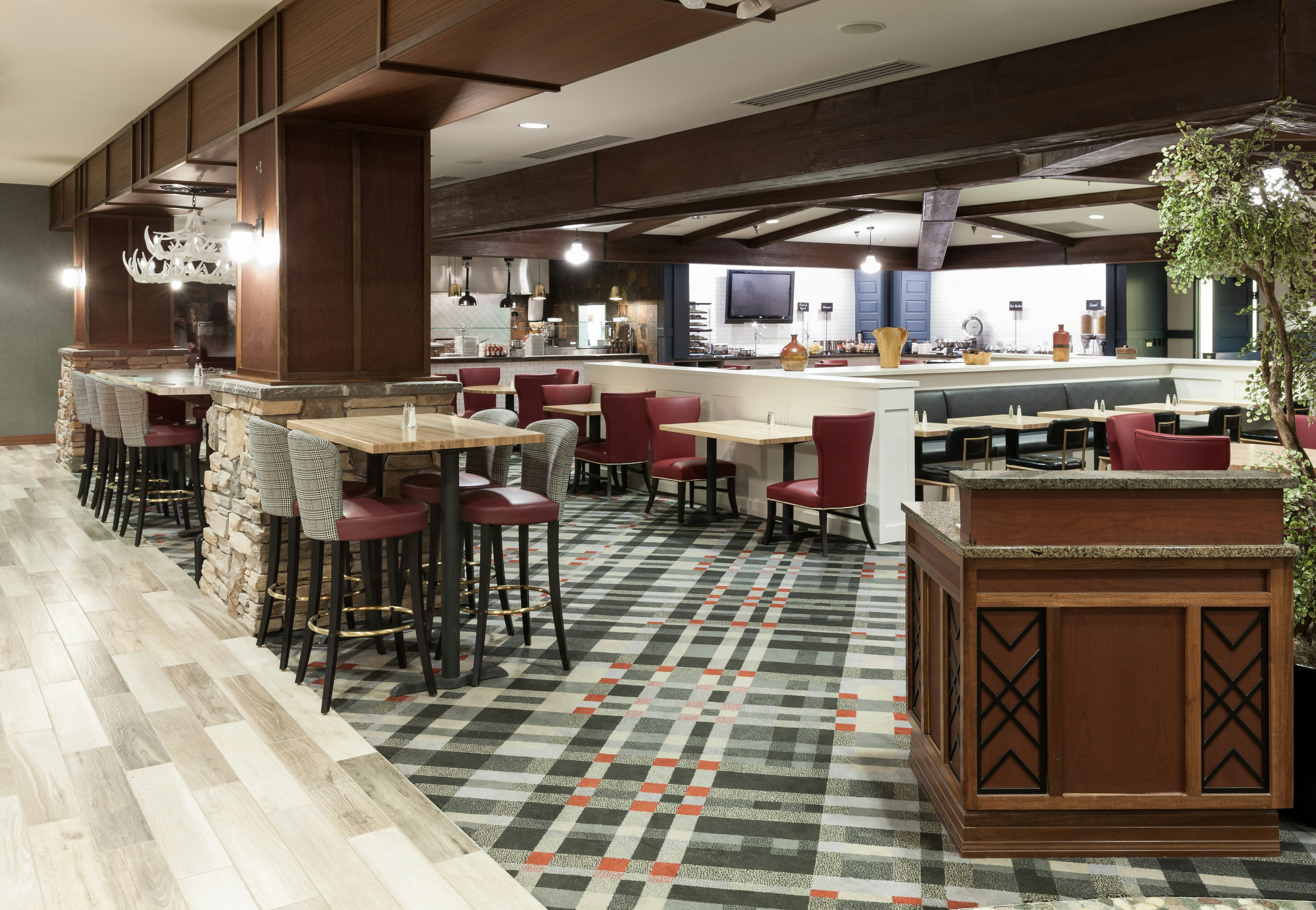 Embassy Suites by Hilton Anchorage 34/52