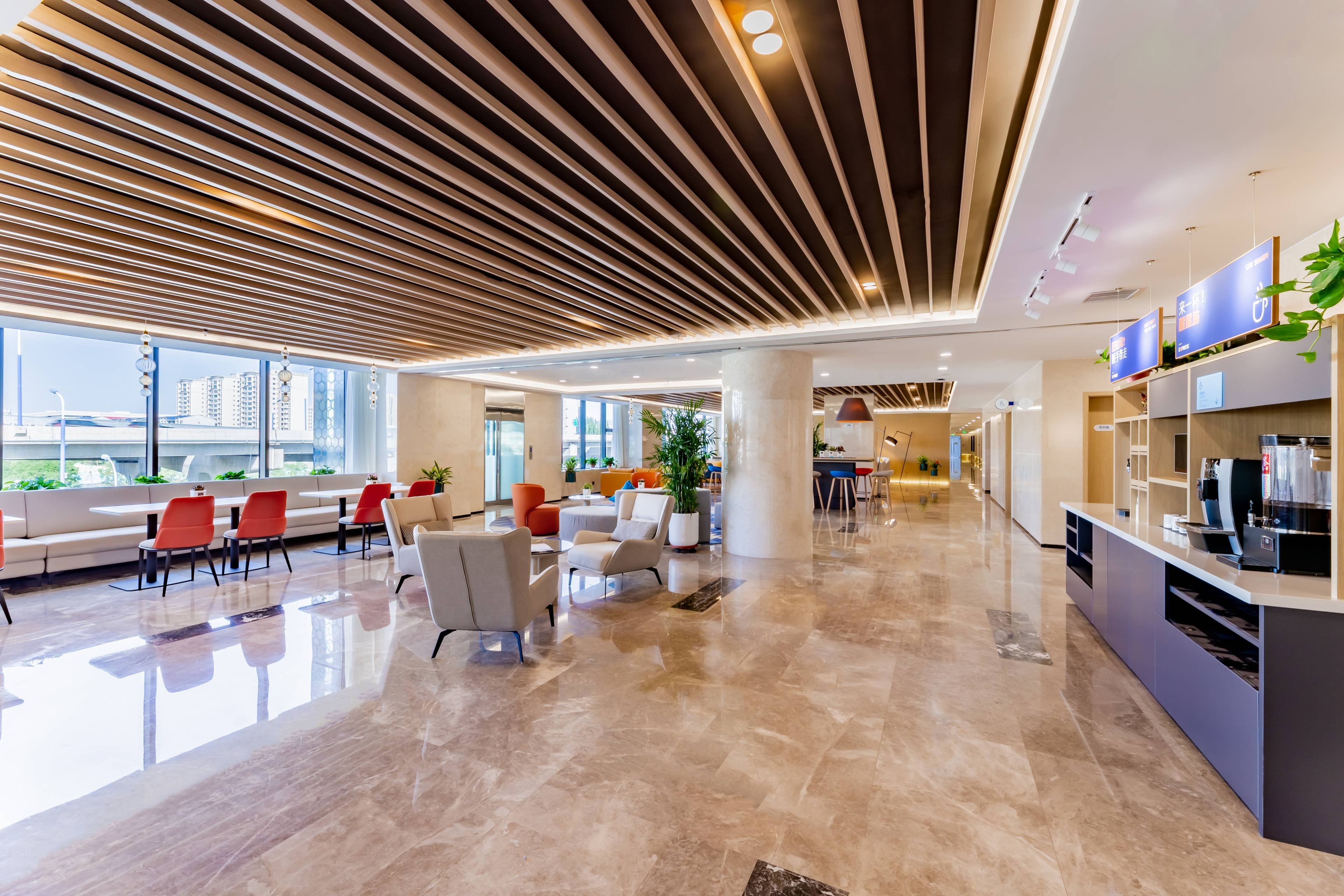 Holiday Inn Express Hohhot East Station 23/29