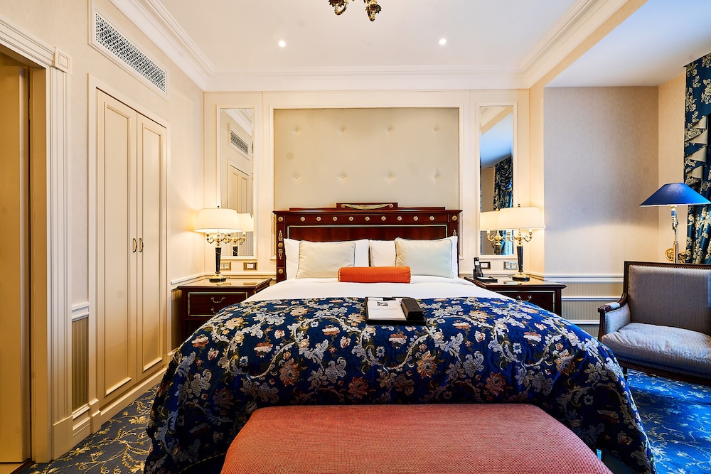 Fairmont Grand Hotel Kyiv 46/50