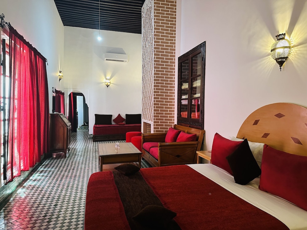 Riad Zitouna 25/47