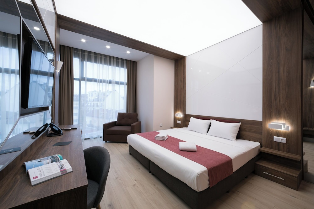 غرفة قياسية بسرير كينج بإطلالة على المدينة، B1 Boutique Hotel Sofia 2/7