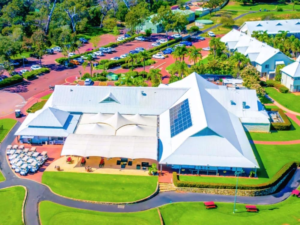 Mercure Bunbury Sanctuary Golf Resort 67/72