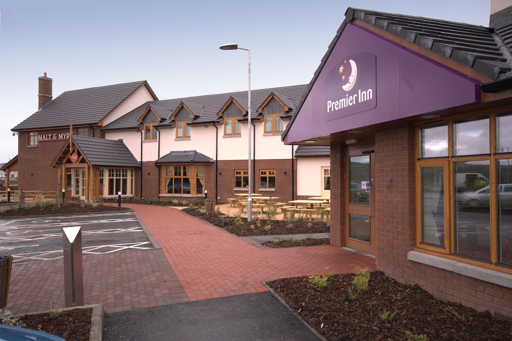 Premier Inn Dumbarton/Loch Lomond 12/46