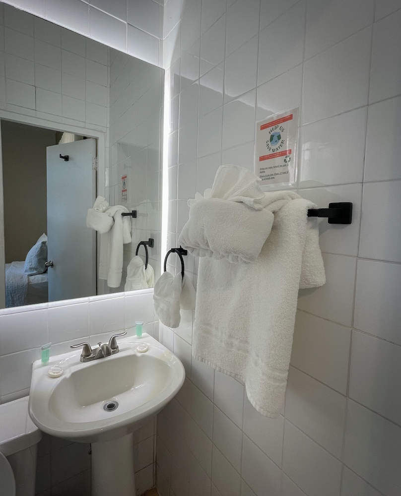 Canario Boutique Hotel 63/66