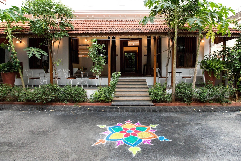 Maison Perumal Hotel & Restaurant CGH Earth 6/40