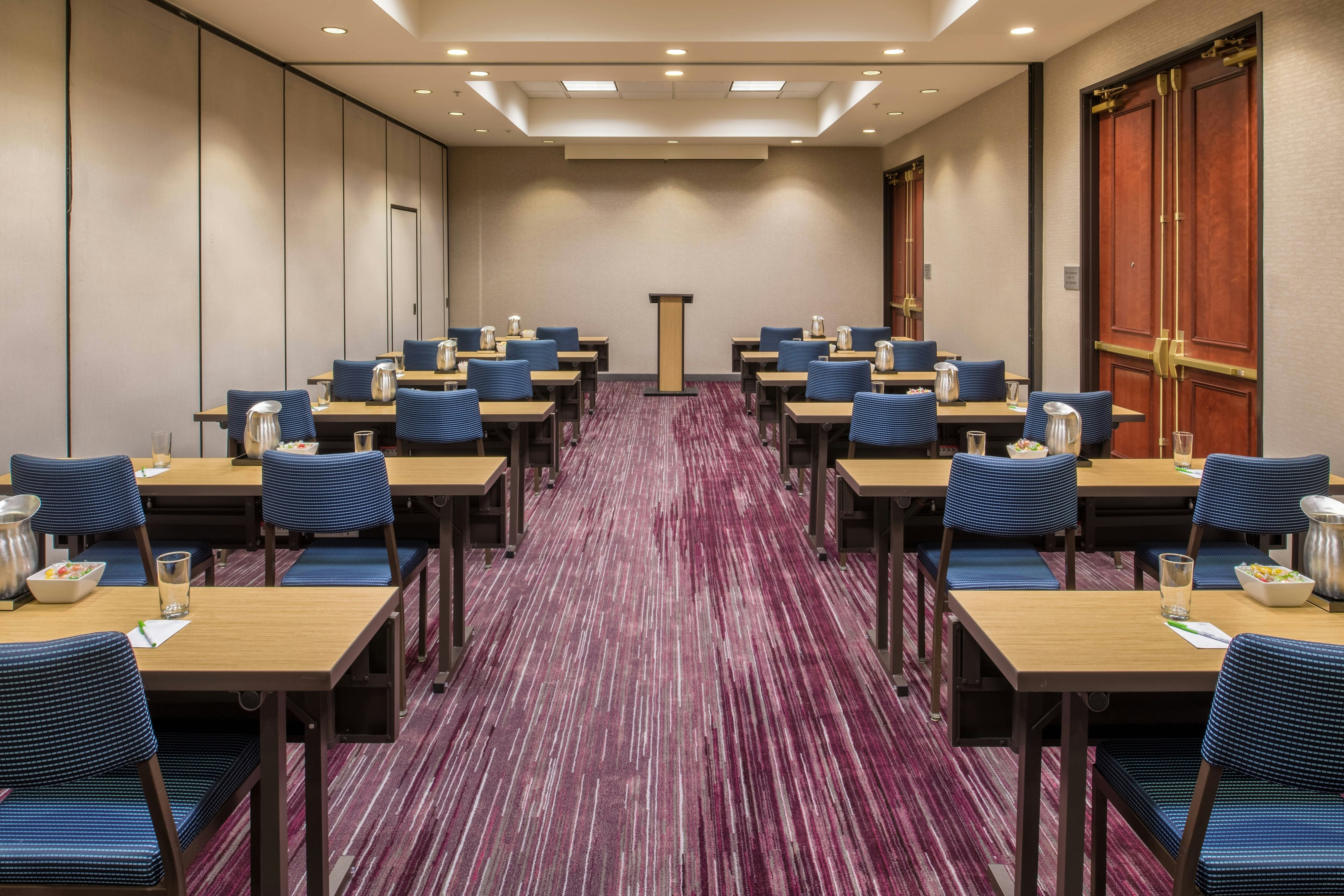 Courtyard By Marriott Seattle Federal Way 14/16