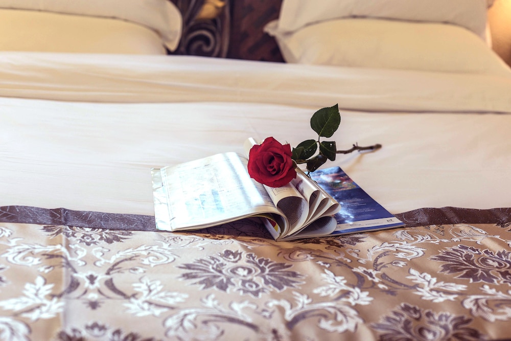 E-Outfitting Boutique Hotel Shangri-La 45/66