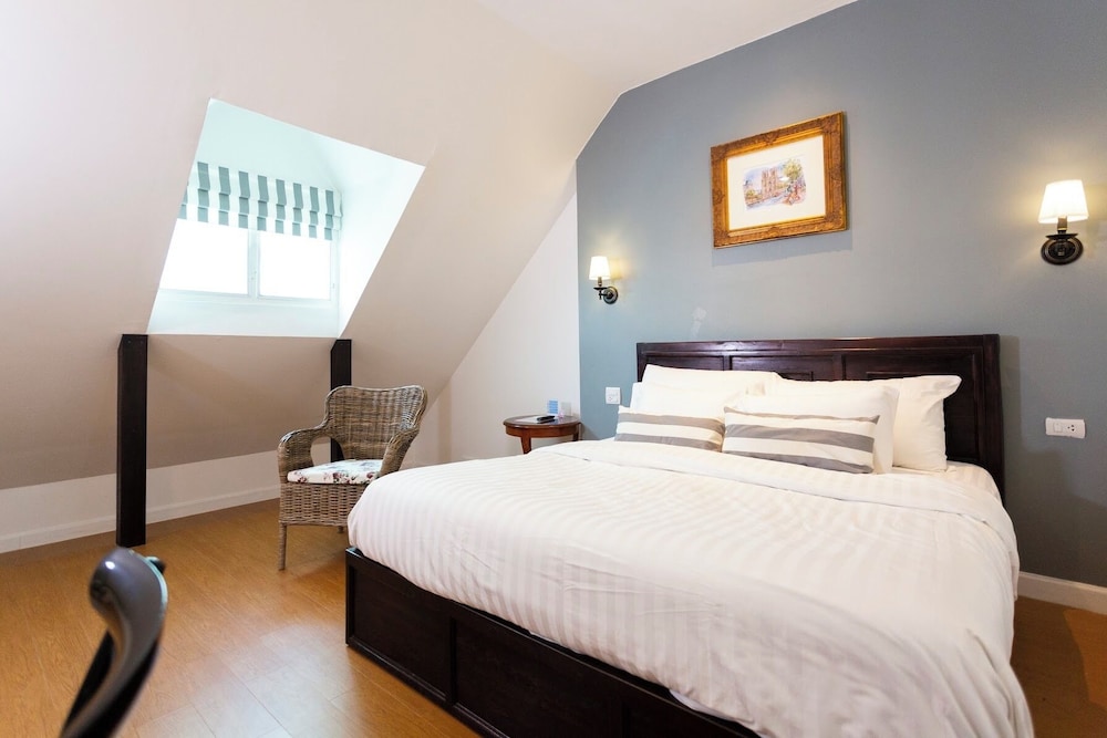 JUNIOR, KING BED, ANNEX