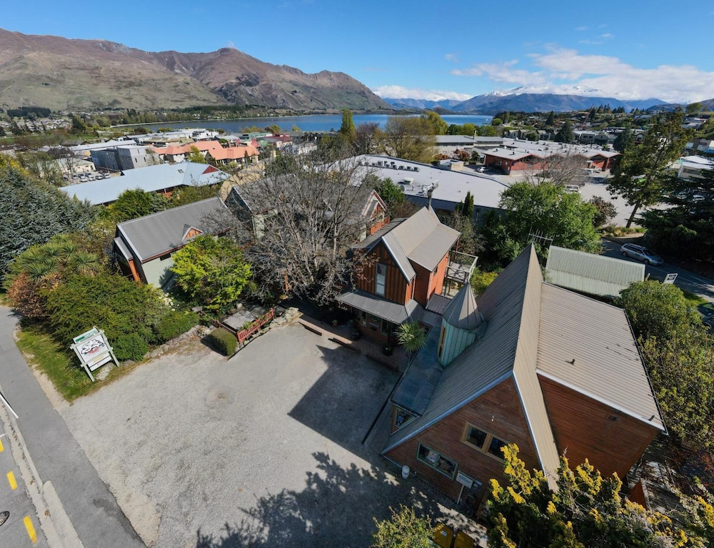 Te Wanaka Lodge 62/66