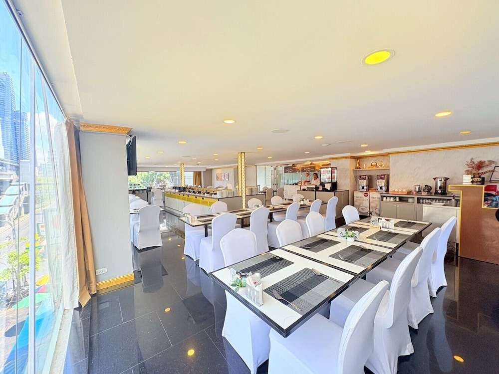 I Residence Hotel Silom 54/67