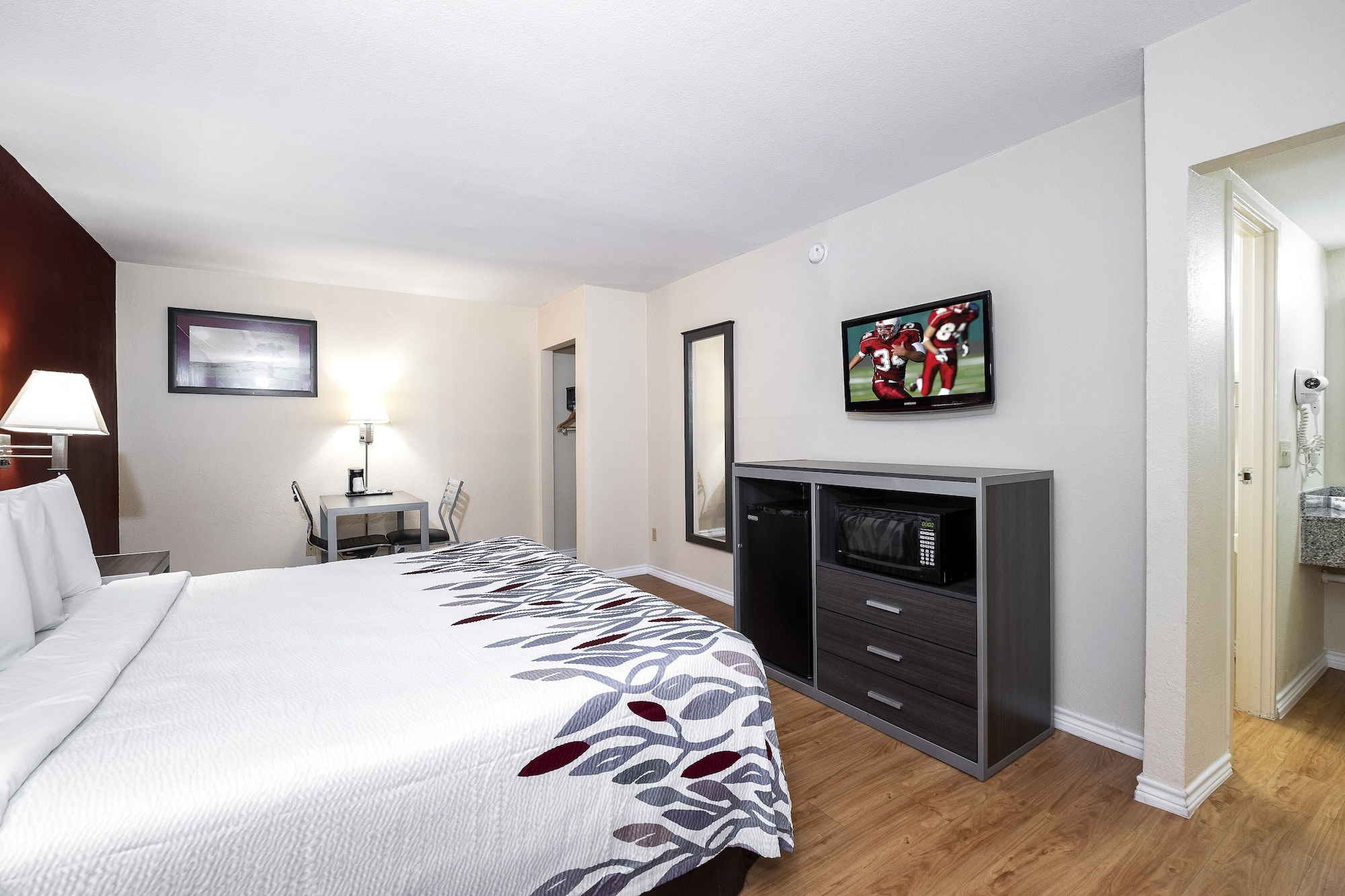 NON-SMOKING SUPERIOR 1 KING BED, MICRO-FRIDGE
