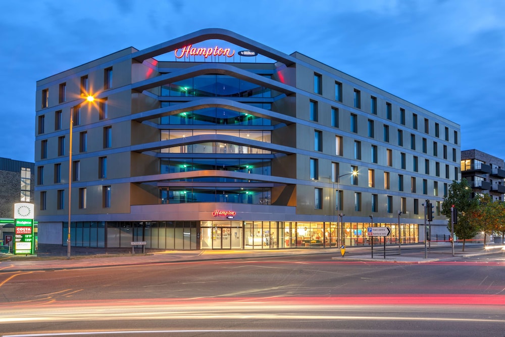 HAMPTON BY HILTON ASHFORD INTERNATIONAL in ASHFORD