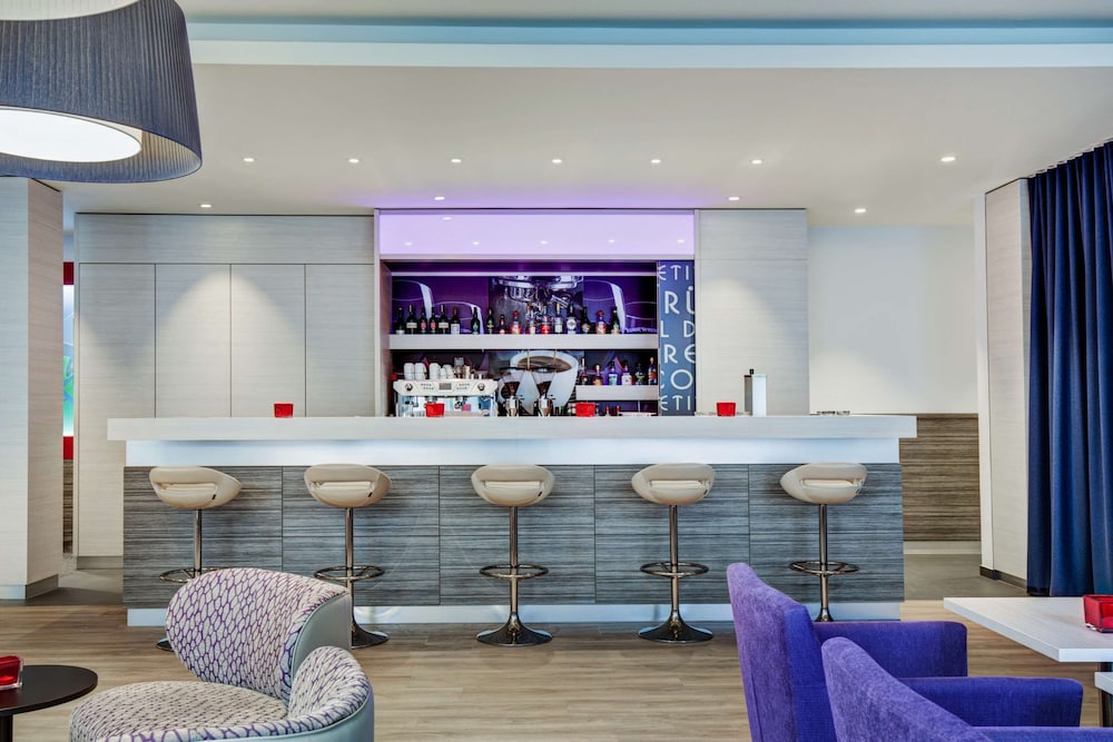 Lobby at INTERCITYHOTEL CELLE, CELLE