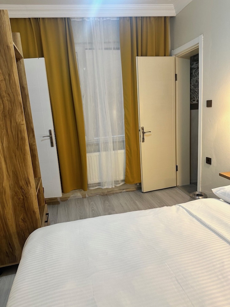 Kingway Suite 20/45