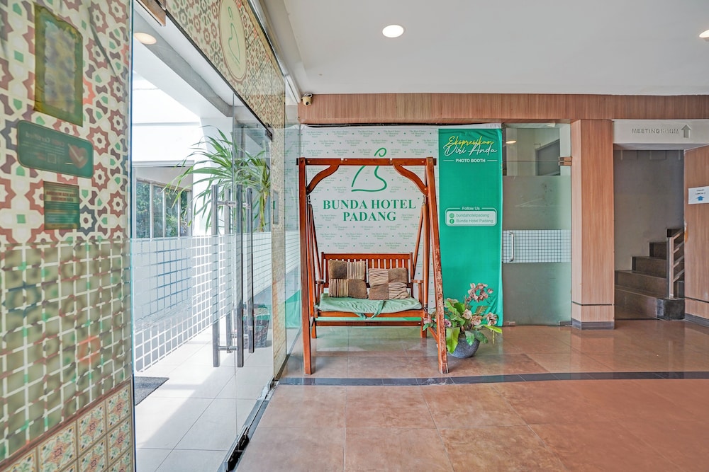 Townhouse Oak Padang near RTH Imam Bonjol formerly Bunda Hotel 13/60