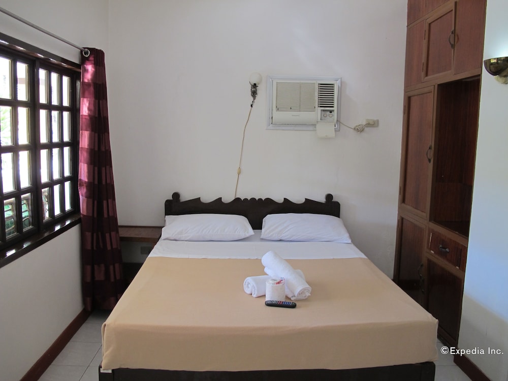 Seashore Beach Resort 23/58