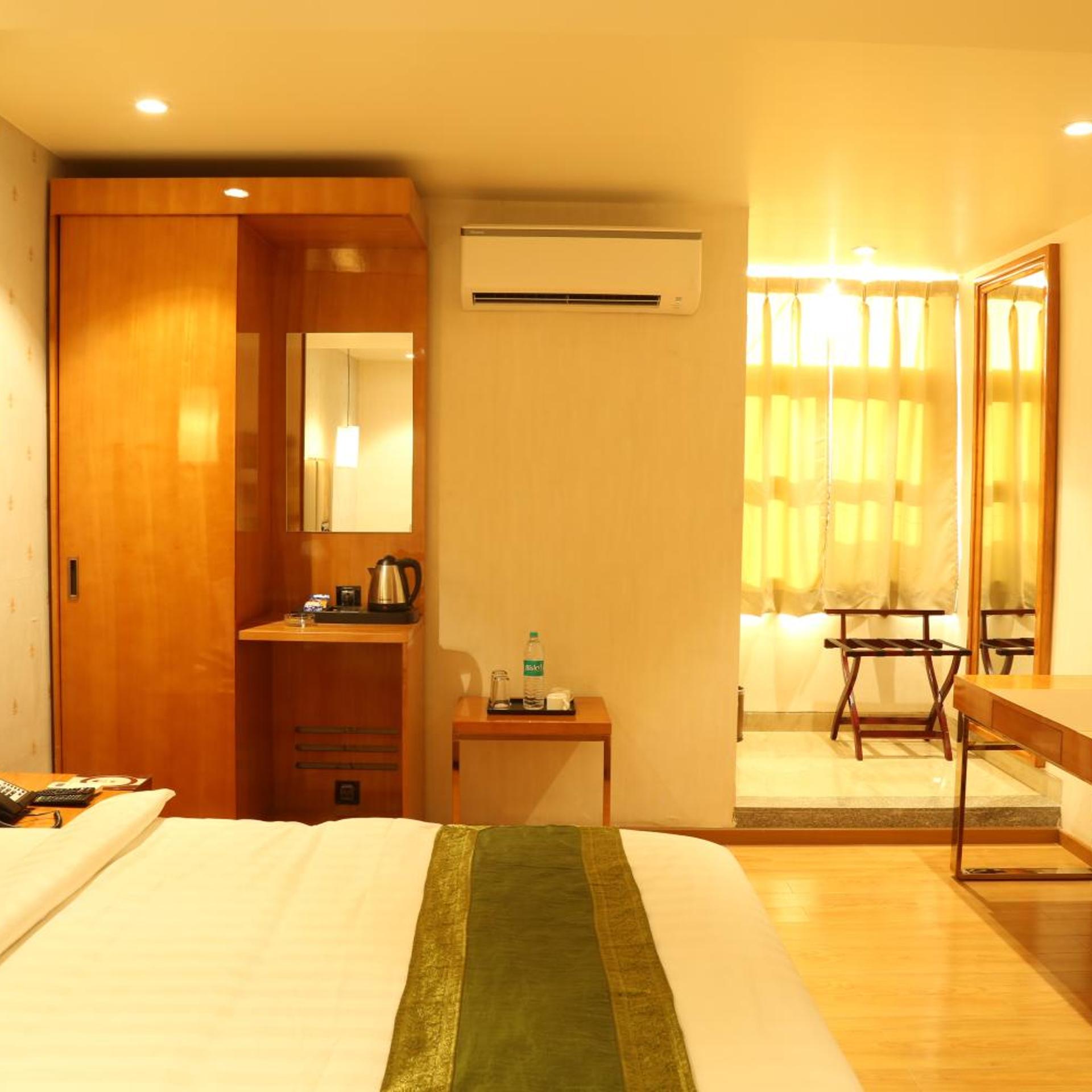 Hotel Reva Regency 15/38