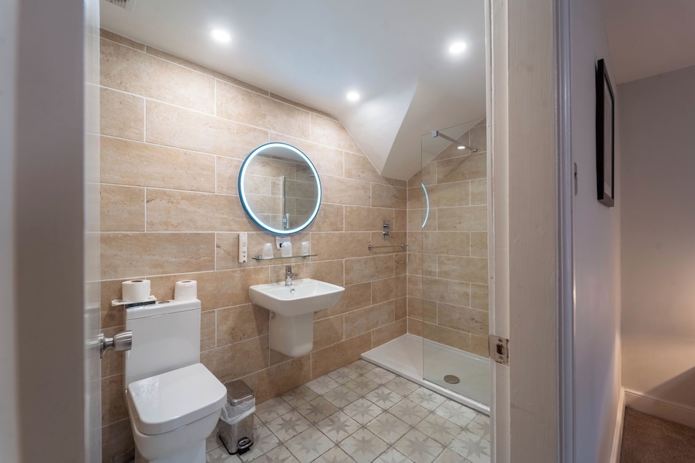 Classic Lodges the White Swan 47/48
