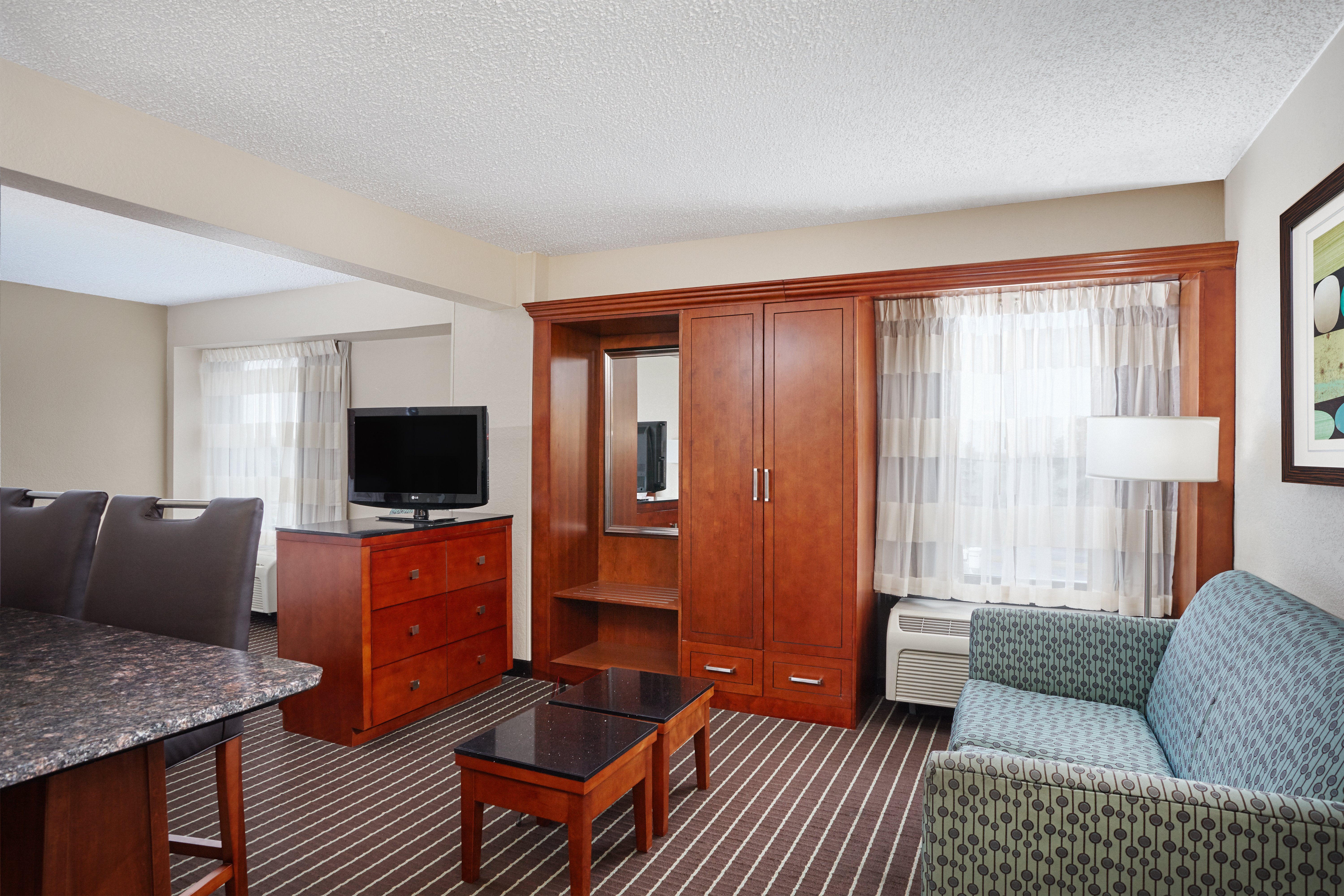 Holiday Inn Express Hampton Coliseum Central 50/80