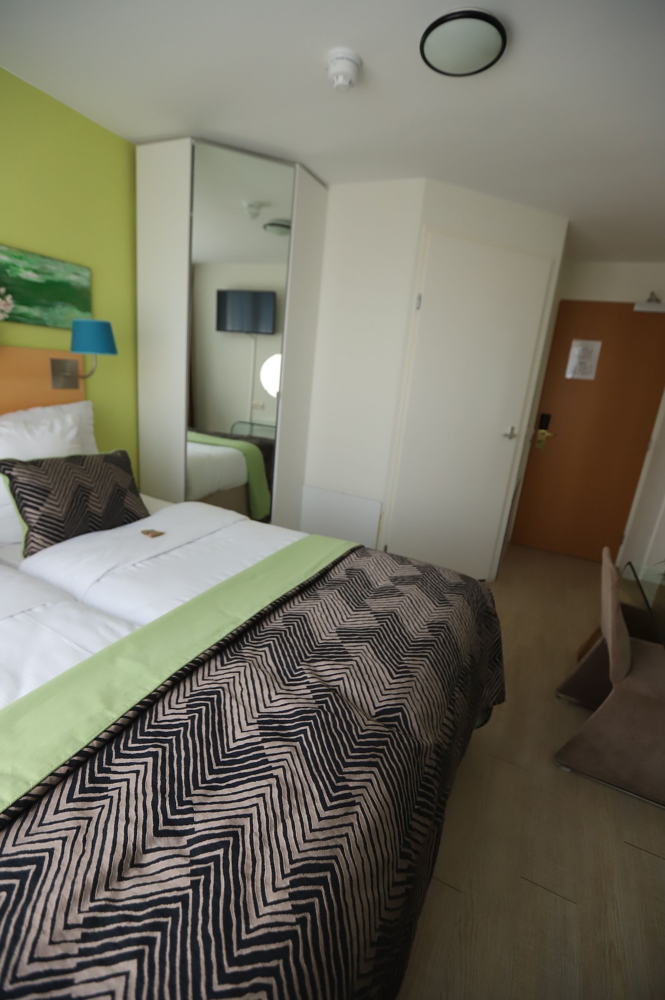 غرفة كومفورت بسرير مزدوج أو سريرين منفصلين، Hotel Jupiter 9/10