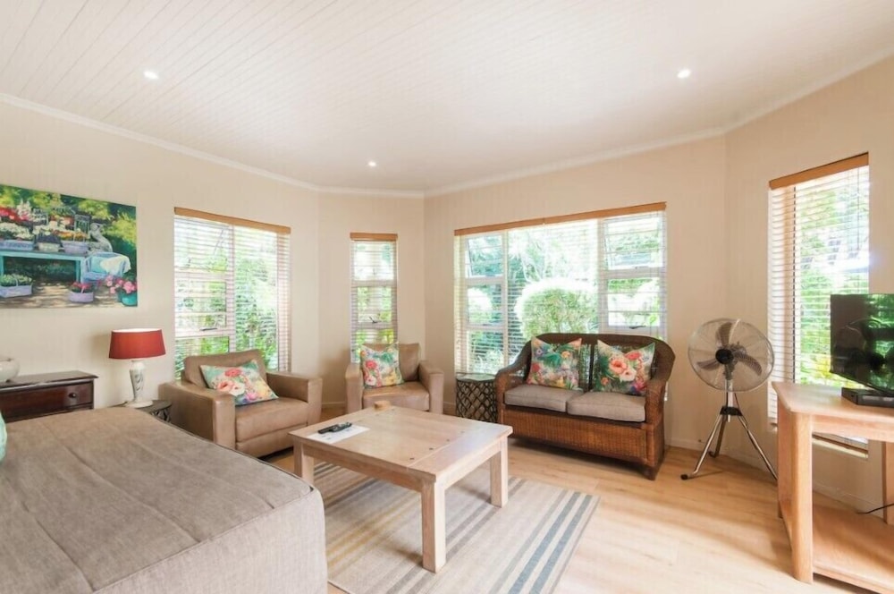 Margate Place Guesthouse 25/50