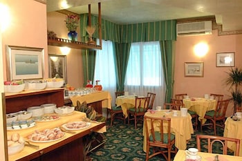 Villa Tiziana Hotel 37/45