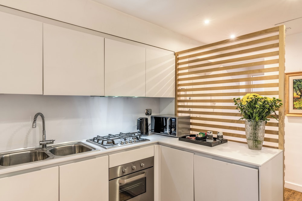 Trevi B&B Roma 72/74